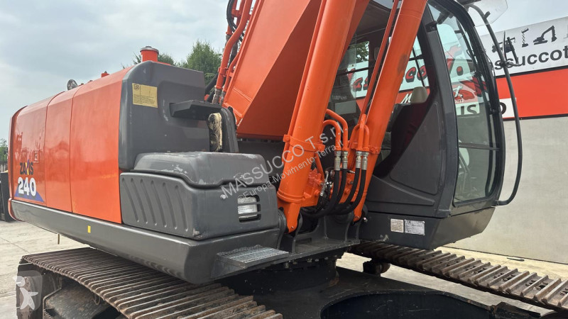 Escavatore Hitachi
