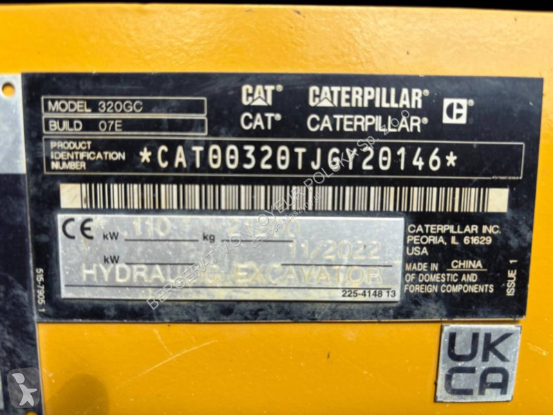 Экскаватор Caterpillar