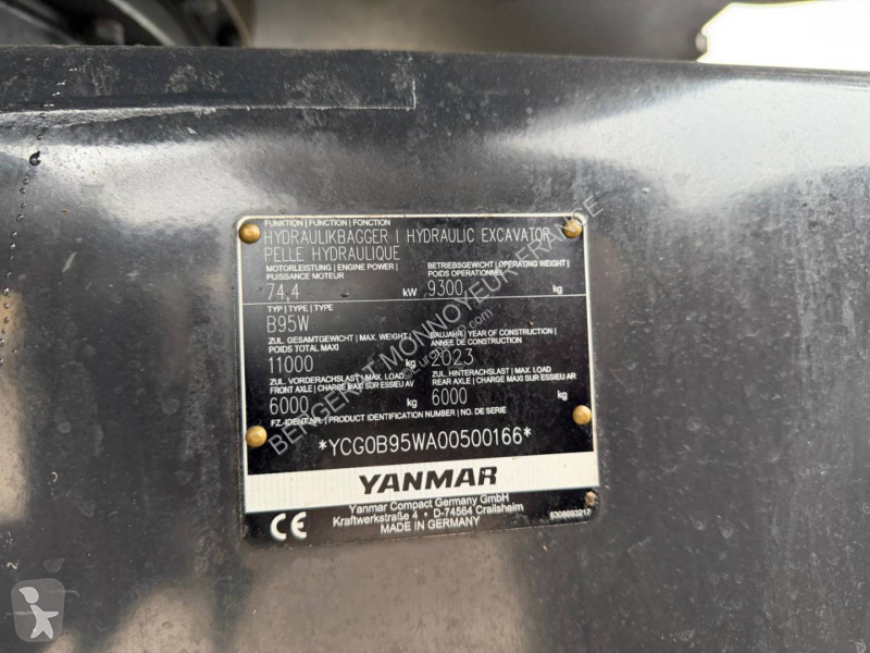 Экскаватор Yanmar B95W