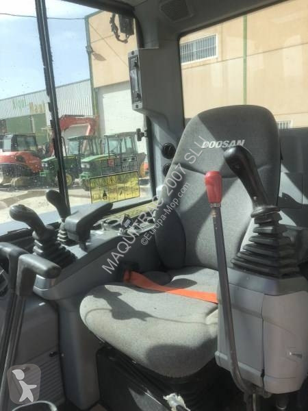 Lopatový nakládač Doosan DX50Z-7