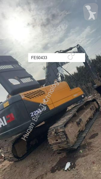 Lopatový nakládač Hyundai 225