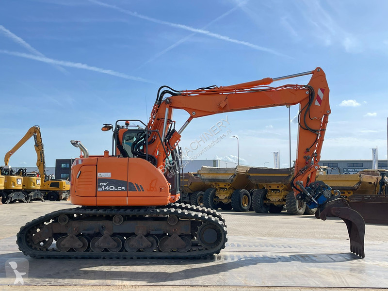 جرافة Doosan