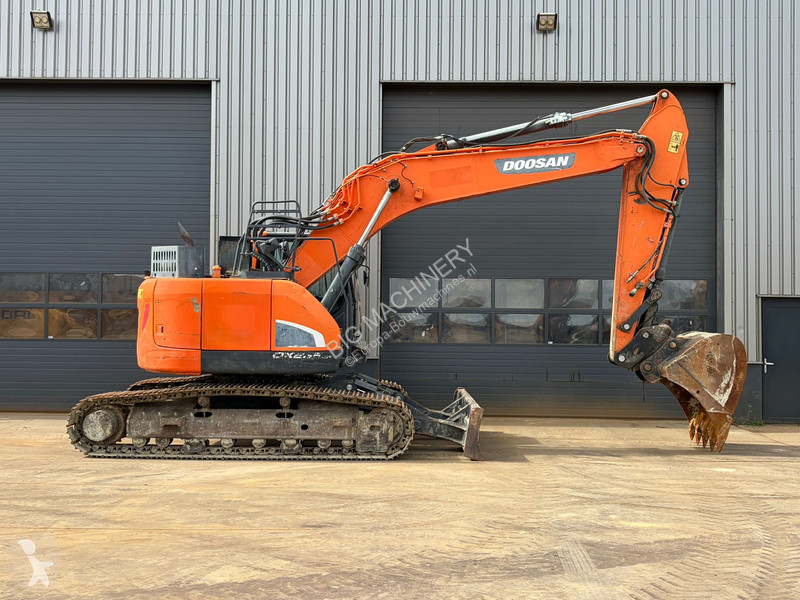 جرافة Doosan