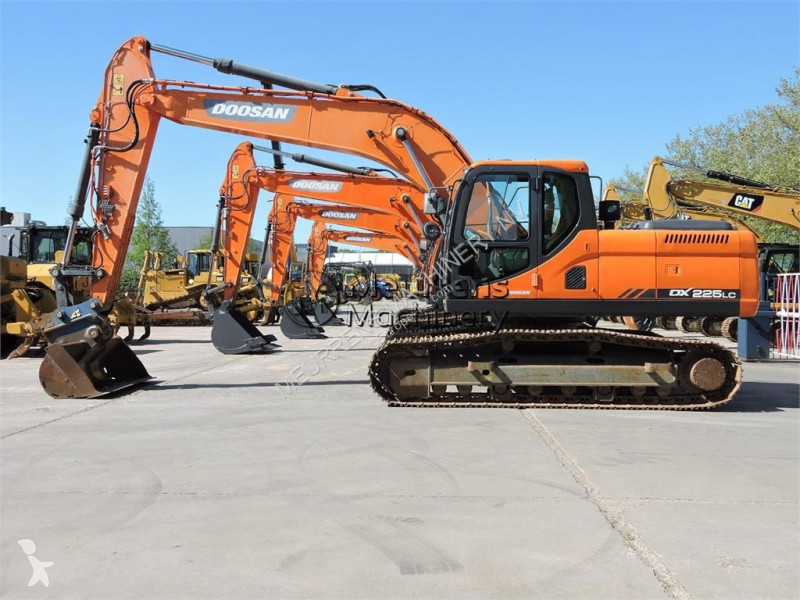 جرافة Doosan