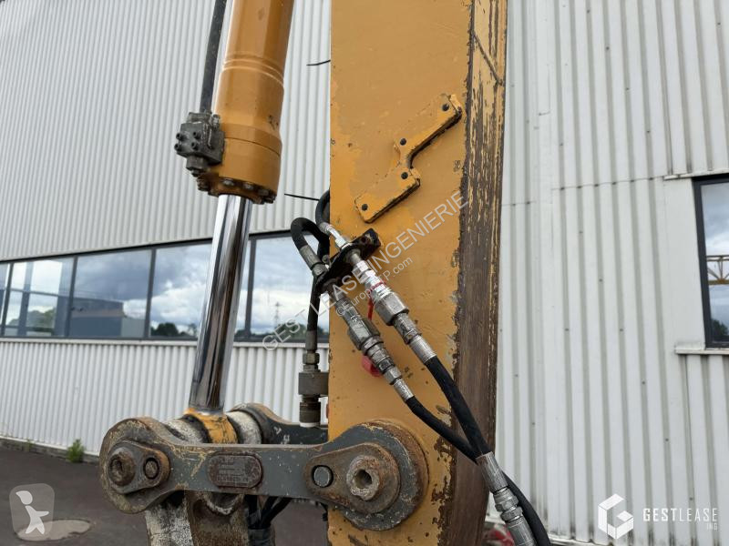 جرافة Liebherr  R934 LC MULTI USER