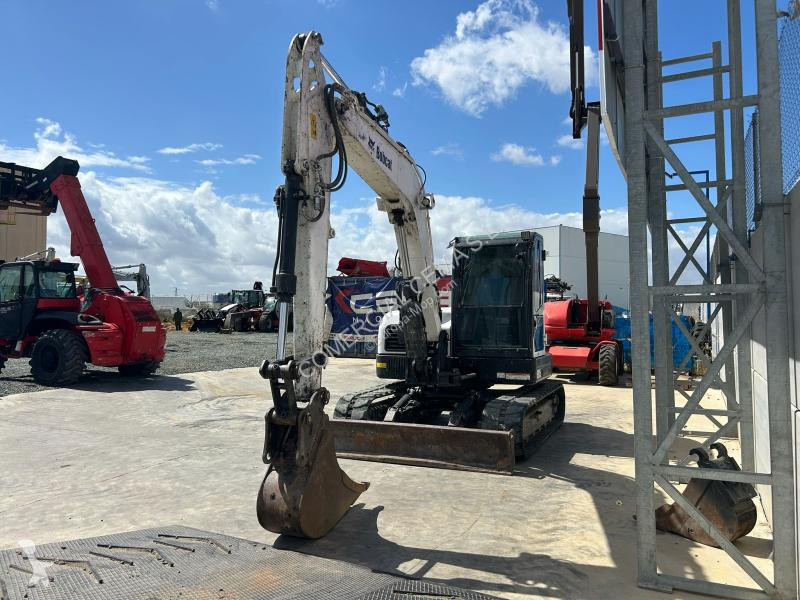 Lopatový nakládač Bobcat