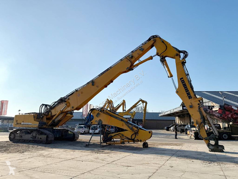 جرافة Liebherr UHD - 23 Meter Demolition Hydr...