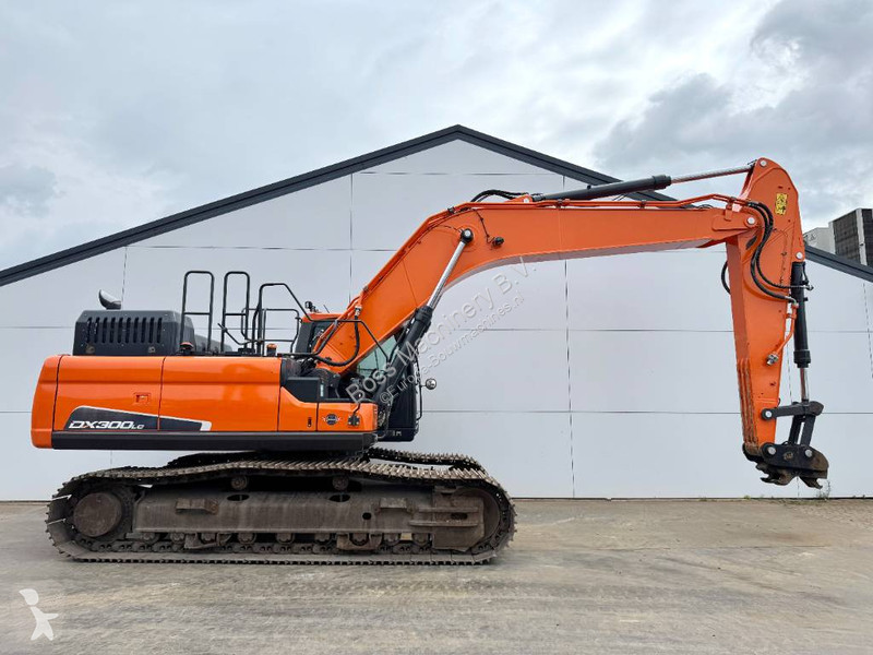 Skovl Doosan 5 - Hammer Lines / Rear + Side Camera