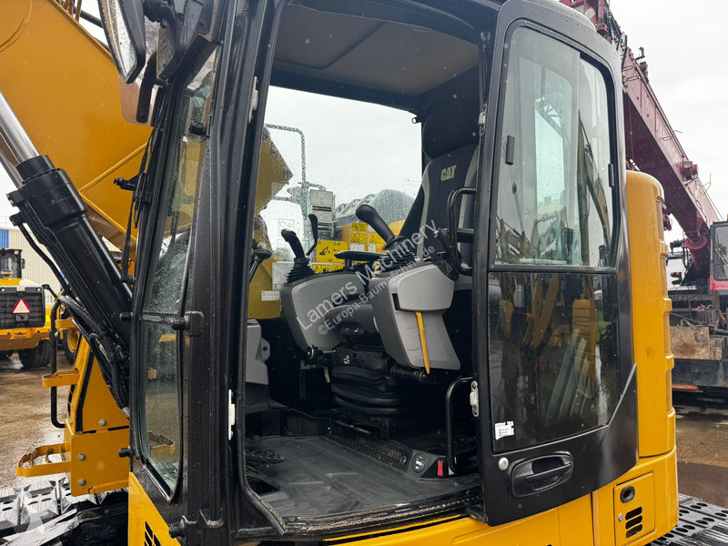 Escavatore Caterpillar FL CR .