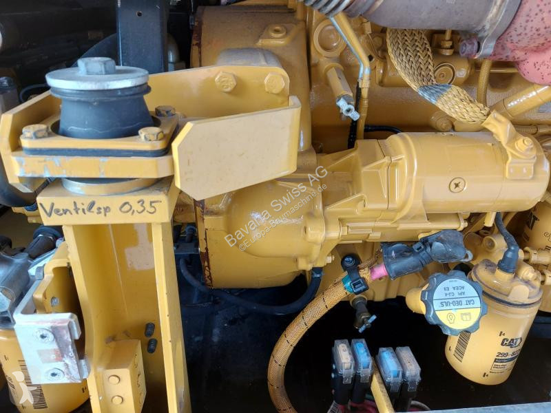 Екскаватор Caterpillar D