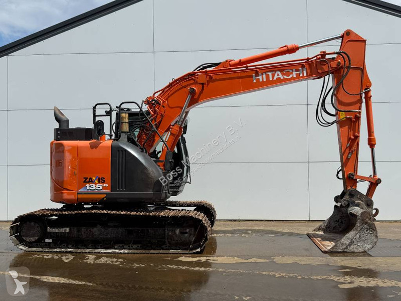 جرافة Hitachi - Quick Coupler / Automatic Greasing
