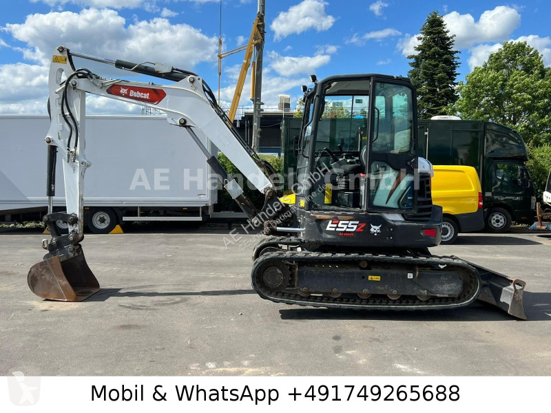 جرافة Bobcat...