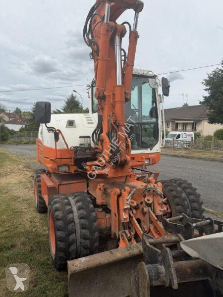 جرافة Takeuchi  TB295W