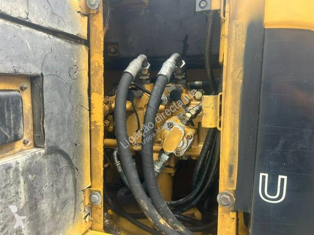 جرافة Caterpillar 311CU