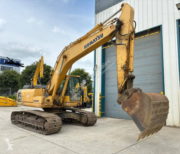 جرافة Komatsu LC8