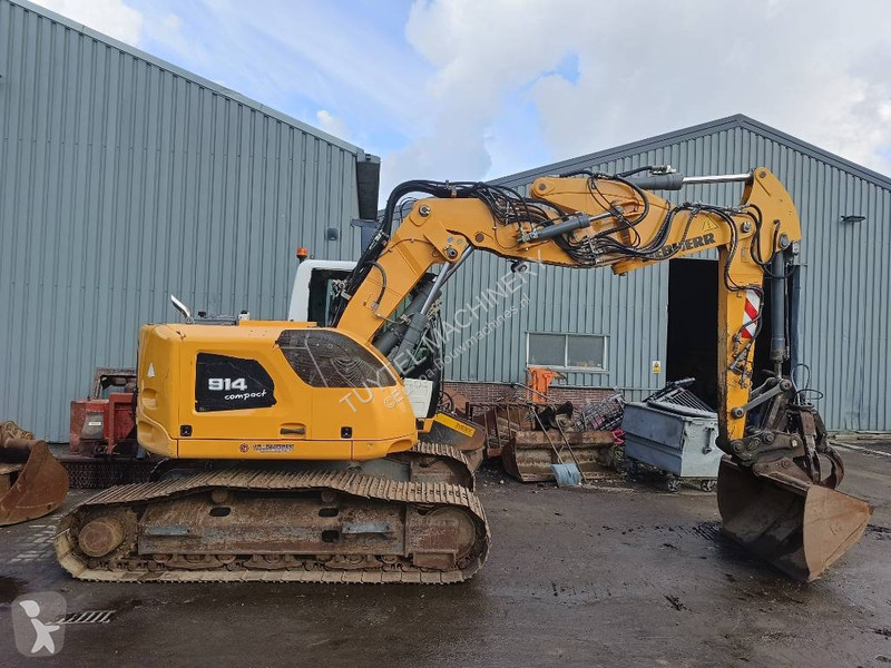 Excavator Liebherr R  excavator bagger + 6 buckets
