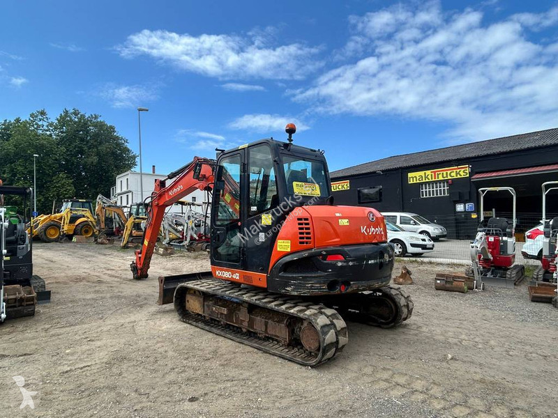جرافة Kubota kx80-4a