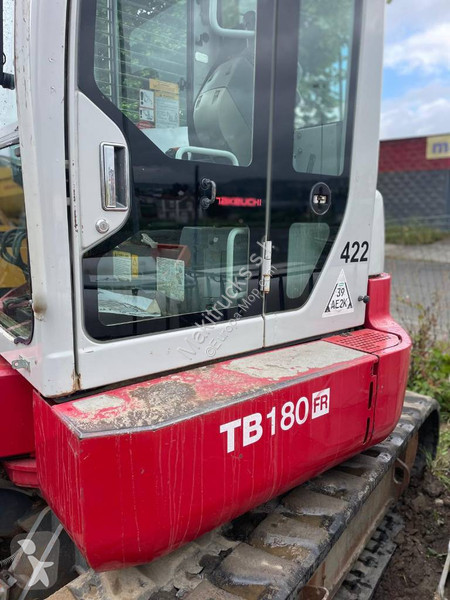 Lopatový nakládač Takeuchi TB180
