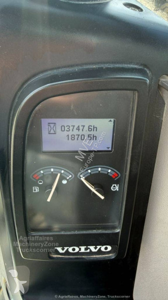 Lopatový nakládač Volvo