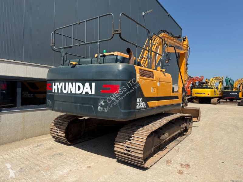 جرافة Hyundai HX 220 L - L - HX 220