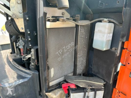 Rýpadlo Hitachi zx26u-5a cr cabine à 22 900 € ht