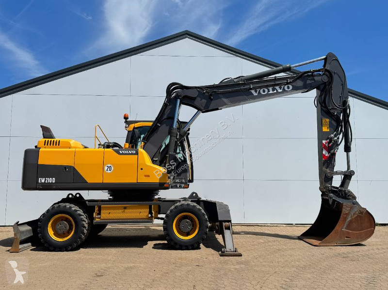 جرافة Volvo - German Machine / Triple Boom