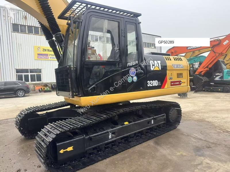 Escavatore Caterpillar 2L