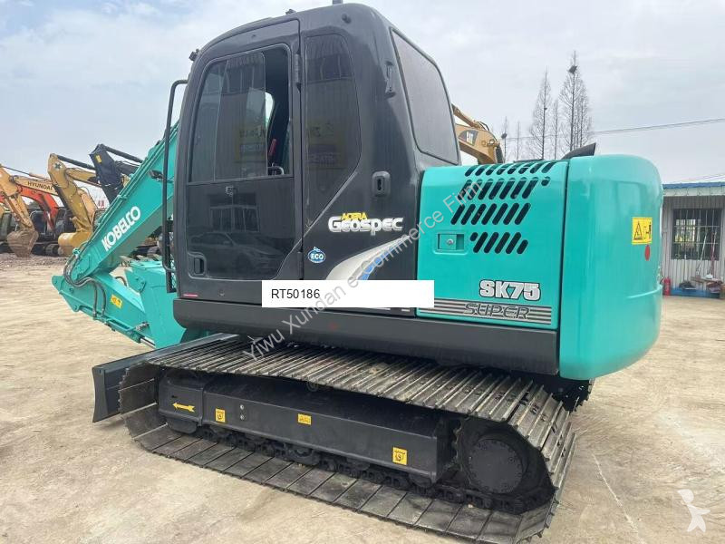 Rýpadlo Kobelco SK75