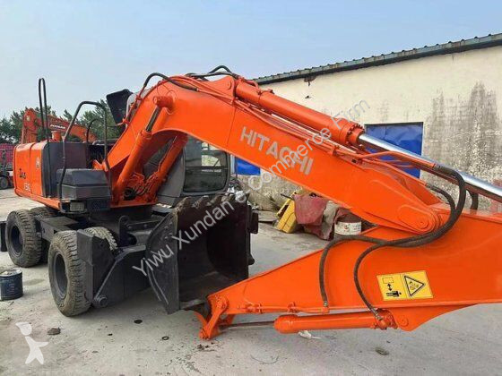 Rýpadlo Hitachi