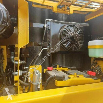 Rýpadlo Komatsu PC160