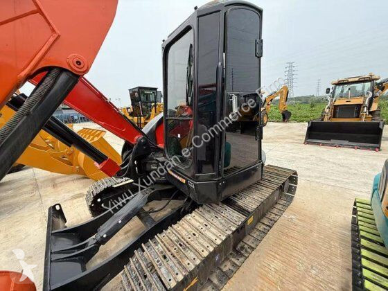 Lopatový nakládač Yanmar