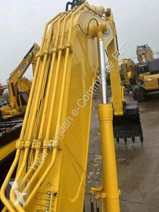جرافة Komatsu