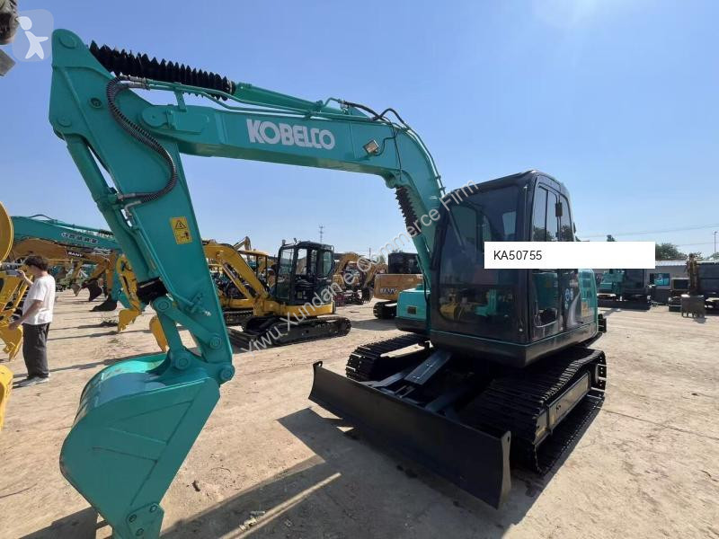 جرافة Kobelco SK75