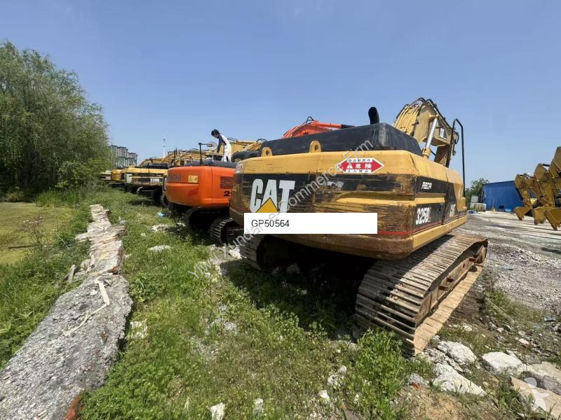 جرافة Caterpillar 325BL