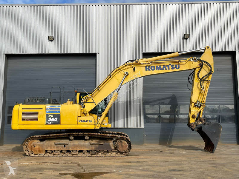 جرافة Komatsu