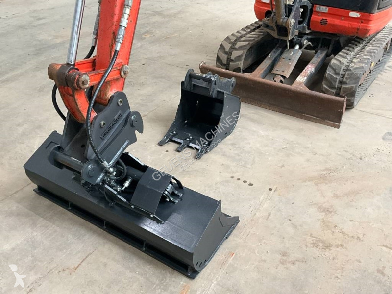 Pelle Kubota 613