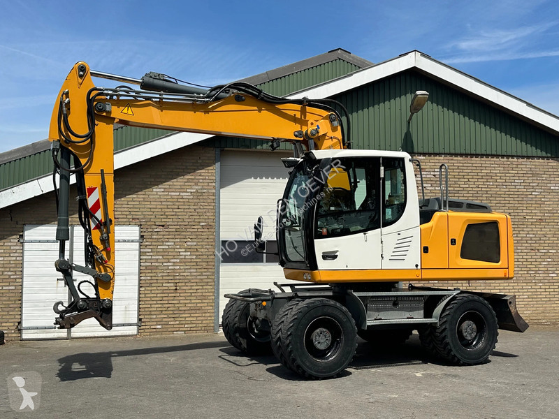 Rýpadlo Liebherr A918