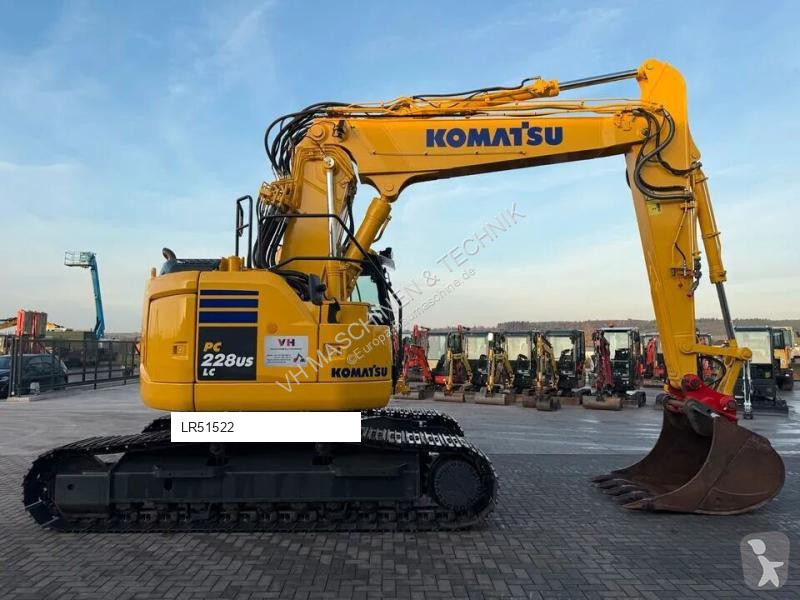 جرافة Komatsu PC228 USLC10