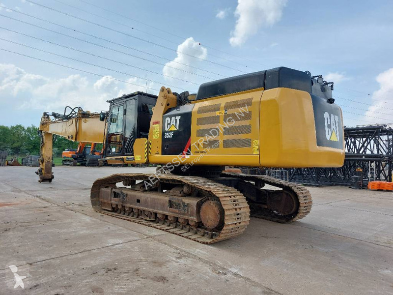 جرافة Caterpillar LXE MHD (17m demolition)