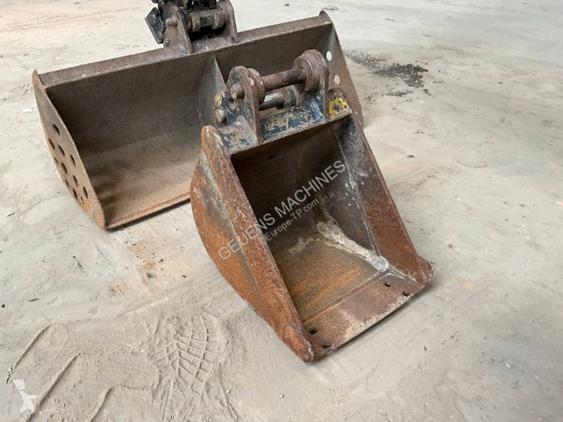 جرافة JCB 16 C-1