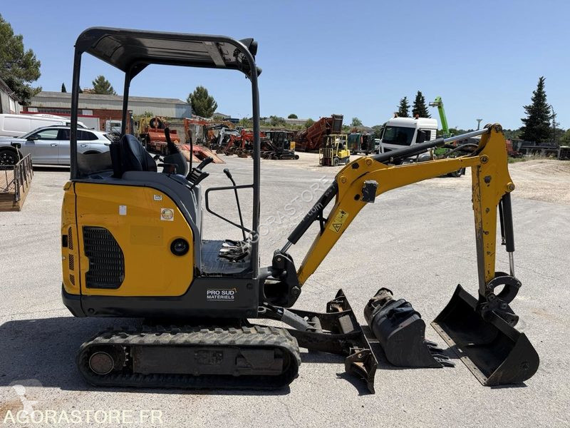 Багер Bobcat