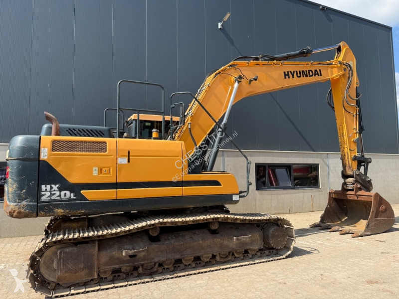 جرافة Hyundai HX 220 L - L - HX 220