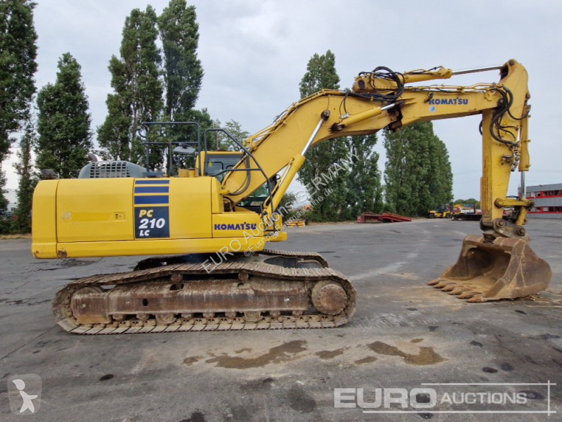 جرافة Komatsu 10