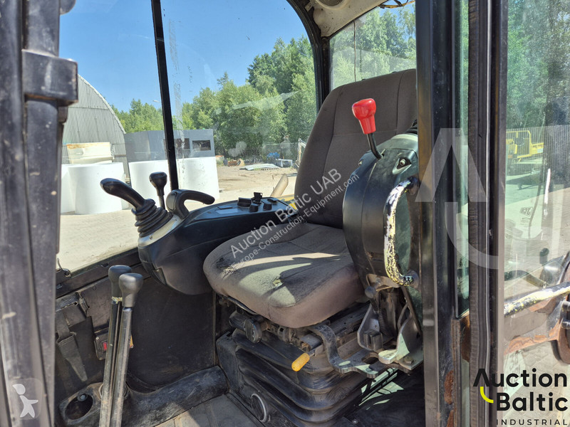 جرافة JCB 5