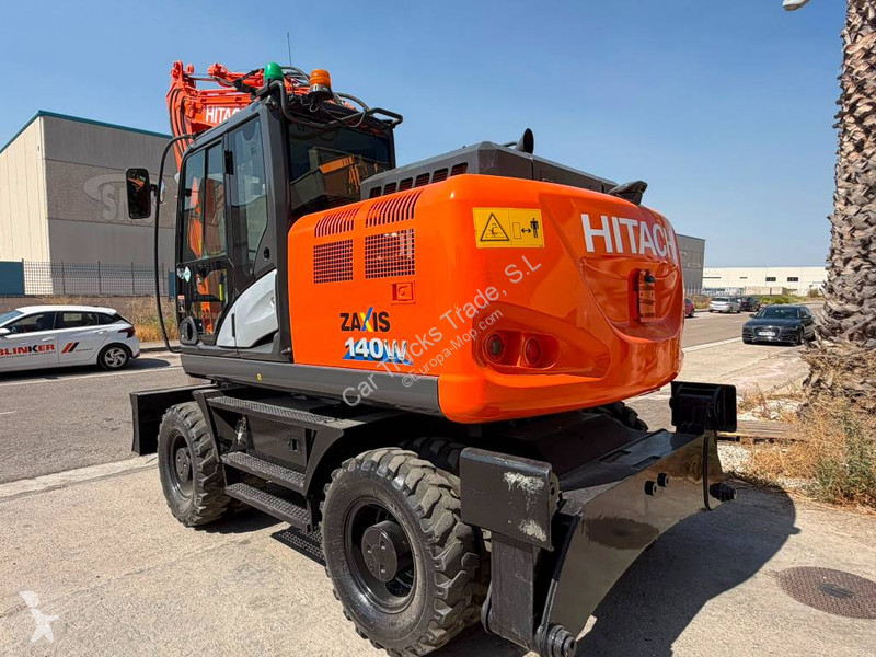 Rýpadlo Hitachi 140 W-6