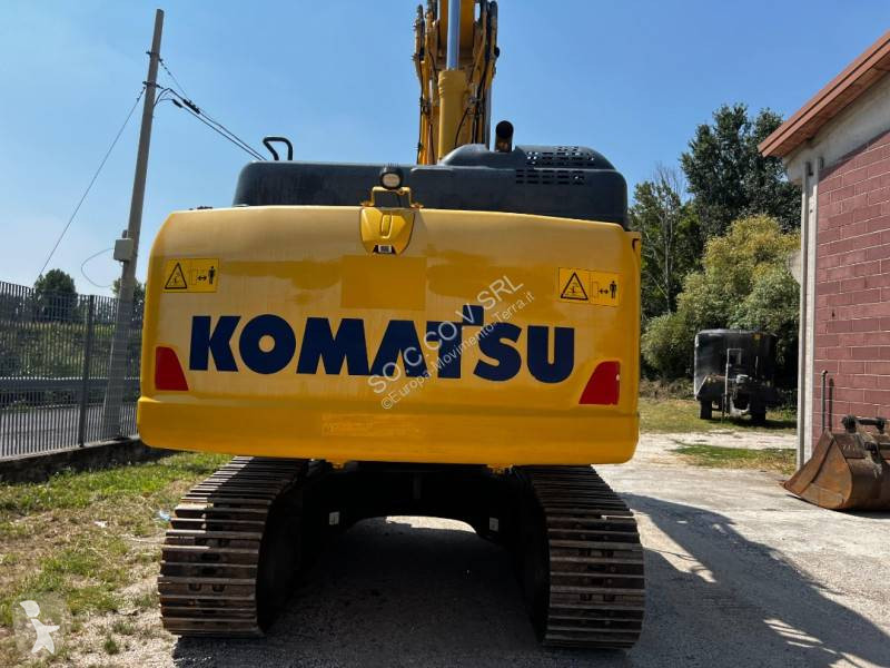 جرافة Komatsu PC210 NLC 11