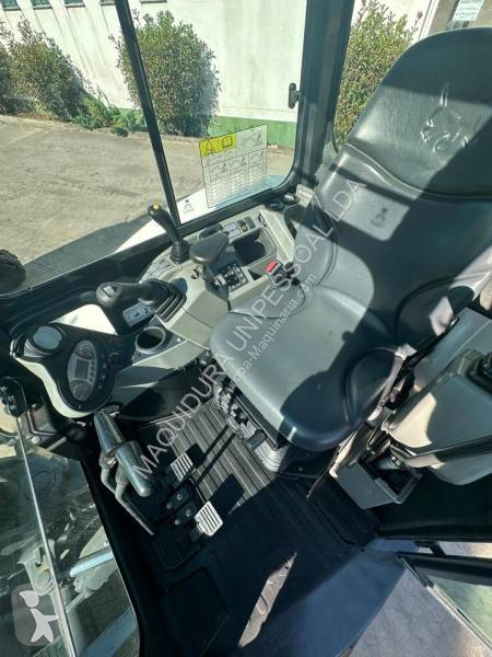 Lopatový nakládač Bobcat