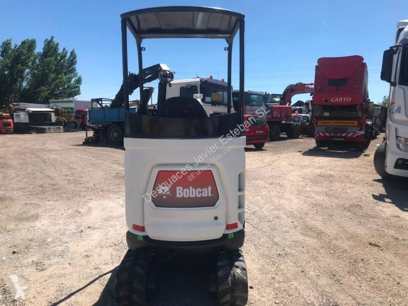 جرافة Bobcat E20Z