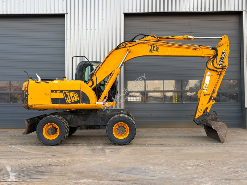 جرافة JCB