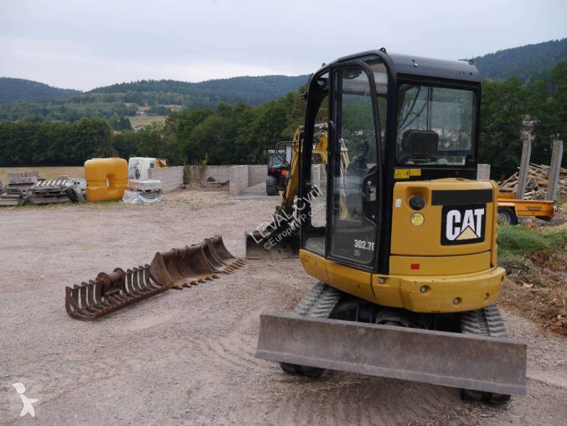 جرافة Caterpillar 302.7D CR